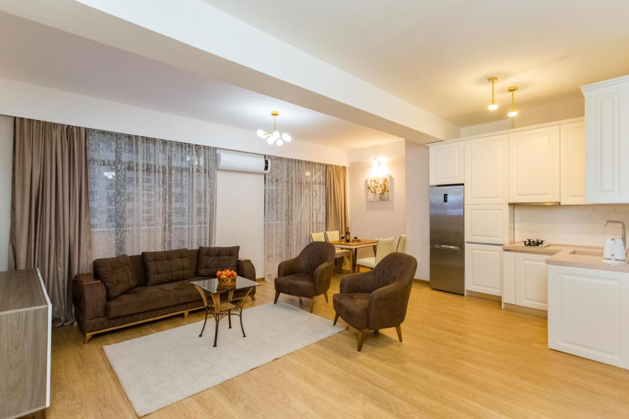 Central Comfort Place L 第比利斯 外观 照片
