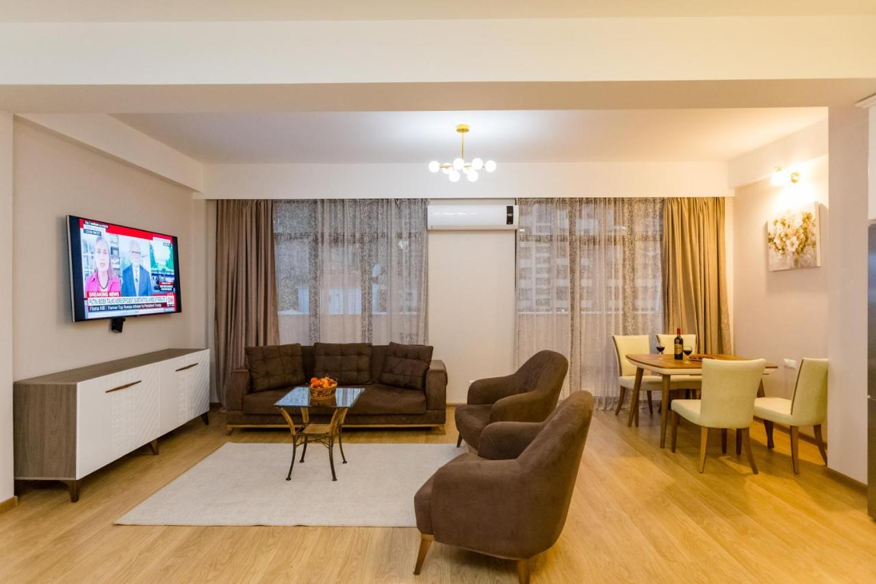 Central Comfort Place L 第比利斯 外观 照片