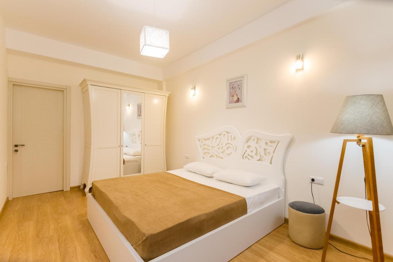 Central Comfort Place L 第比利斯 外观 照片
